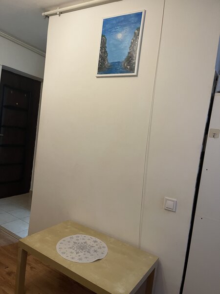 Unirii, Mall Vitan vis a vis, garsoniera proprietar.